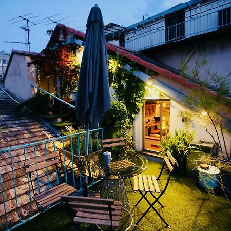 G.a.p. Aquarium Pentahouse Apartment